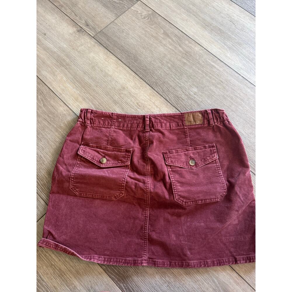 American Eagle Burgundy Corduroy Skirt - Picture 5 of 6